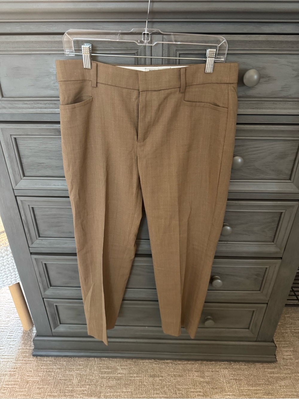 Beautiful Camel Banana Republic Pants - Italian Fabric. Tailored Straight Leg